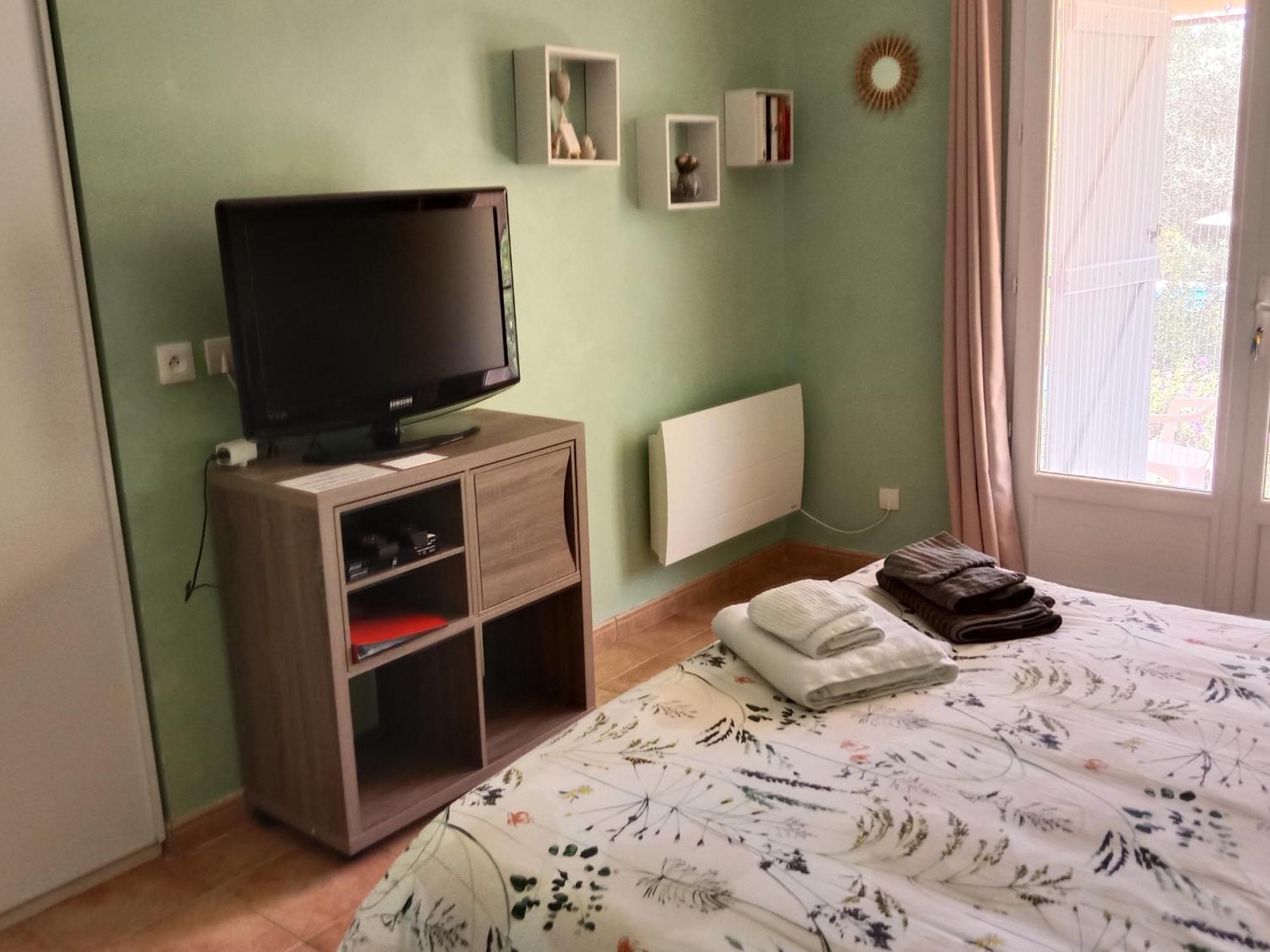 ロルグ La Farigoulette Bed & Breakfast エクステリア 写真